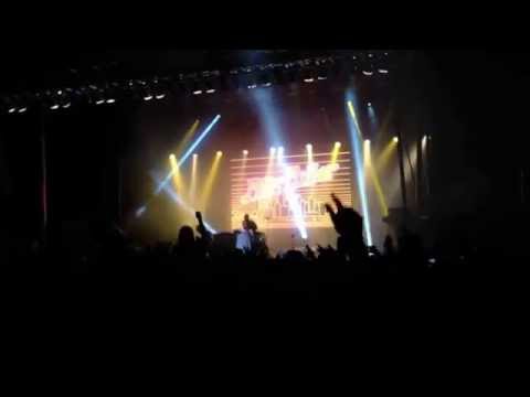 Mac Miller Debuts New Song "Here We Go" At CMU (1/3)