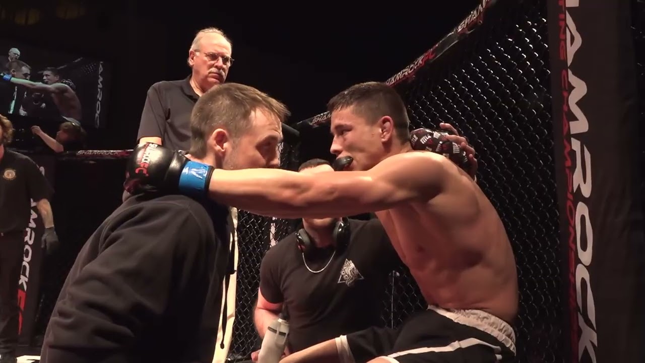 Andrew Richmond vs Pierce Moore