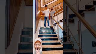 Pintu kaca yang tidak terlihat 😱‼️#shorts #dubbing #funny