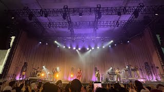 Raisa - Tak Berharap Lagi (Live at Ambivert Tour in Surabaya)