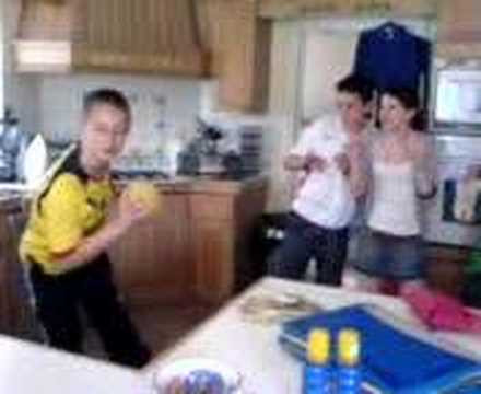 lara house party 1