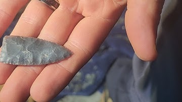 Flintknapping small georgetown preform