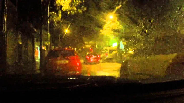 Rain sounds for sleeping. Rain in a car with lightning and thunder storm - Sleep Music - DayDayNews