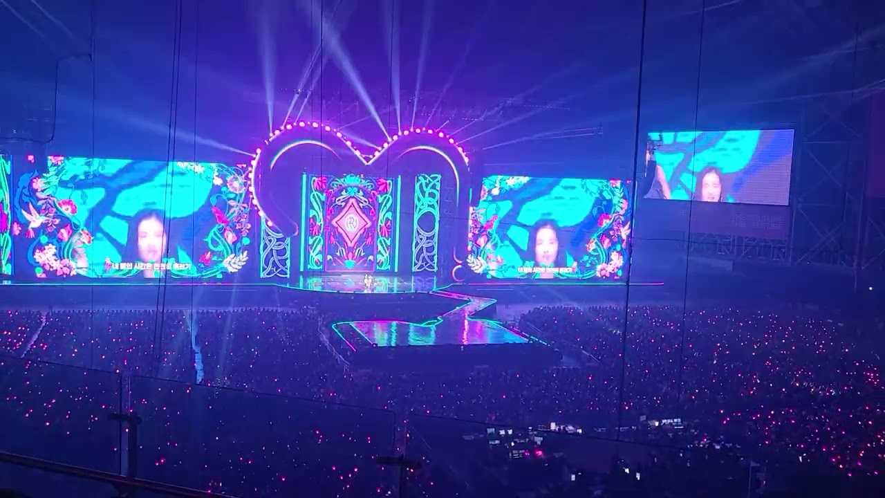 Red Velvet - Cosmic live smtown 25.01.12