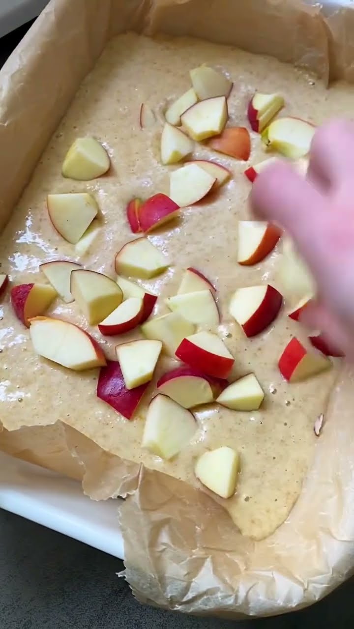 Blitzschneller Apfelkuchen Rührteig - saftiger geht nicht! #shorts # ...