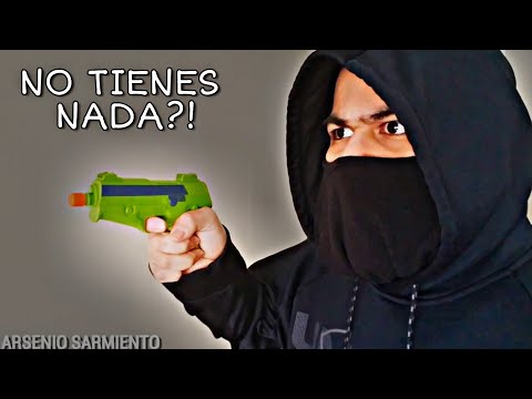 Cuando Te Quieren Robar Pero No Tienes Nada! - Arsenio Skits