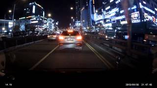 아이나비FXD 900 야간 도로2