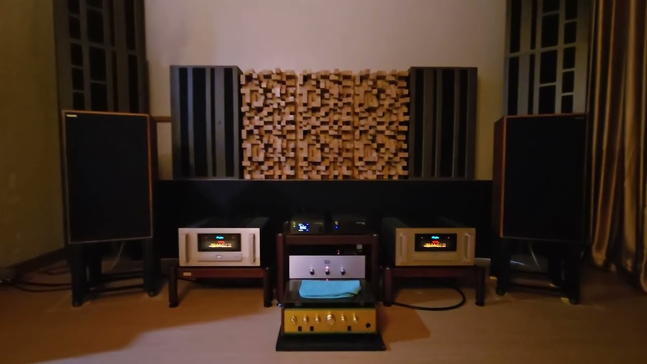 Dire straits  , Harbeth M40.1 , Accuphase A-250 , Audio Note M 6 , Gold note Ds - 10