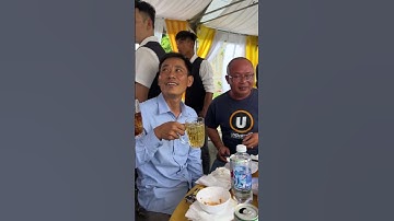 Tiệc thôi nôi cửa hàng xe máy q2