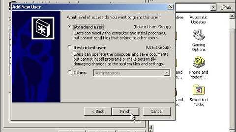 How to add and remove user accounts on Windows 2000