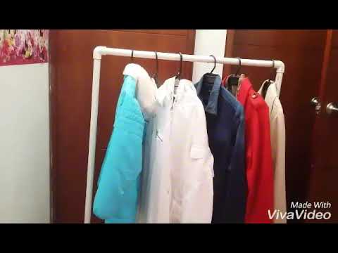 Video: ¿Cómo se hace un perchero portátil para ropa?