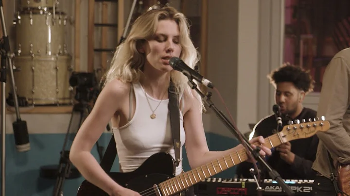 Wolf Alice: Smile  Live (The Pool Sessions)