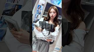 me at NMIXX pop-up store…💸 #NMIXX #HAEWON #BAE #JIWOO #Fe3O4_FORWARD #KNOW_ABOUT_ME