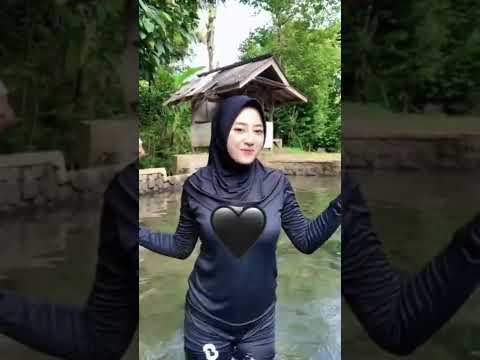 video cewe hijab toket nonjol lagi mandi
