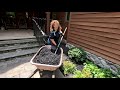 How we make a front landscape Sparkle - Flowers and Dyed Black Mulch