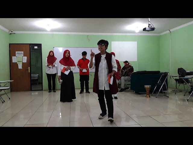 Musikalisasi Puisi Karya Taufik Ismail Kembalikan Indonesia Padaku class=