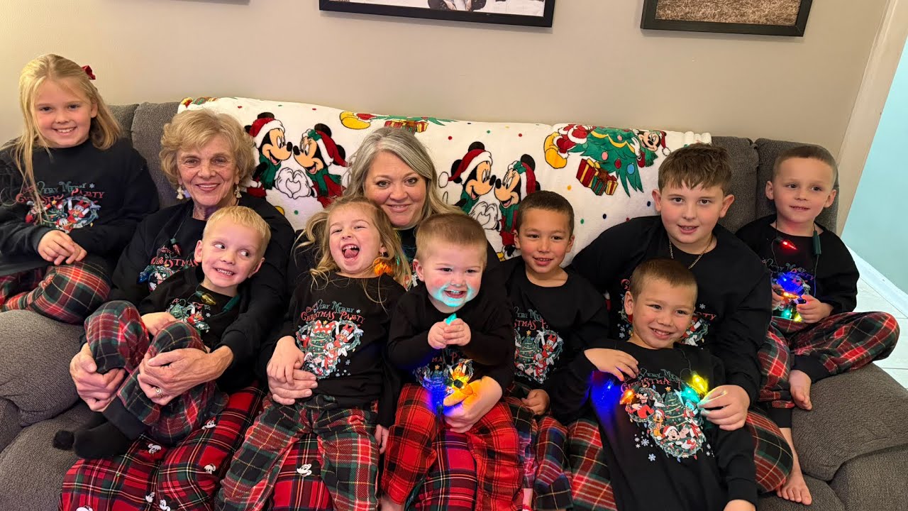 2025 Mickey’s Very Merry Christmas…Christmas Movie Night w/Nana