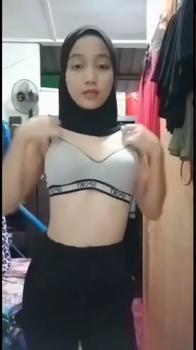 Viral ❗ Cewek hijab buka baju  #shorts #foryoupage #fyp #foryou