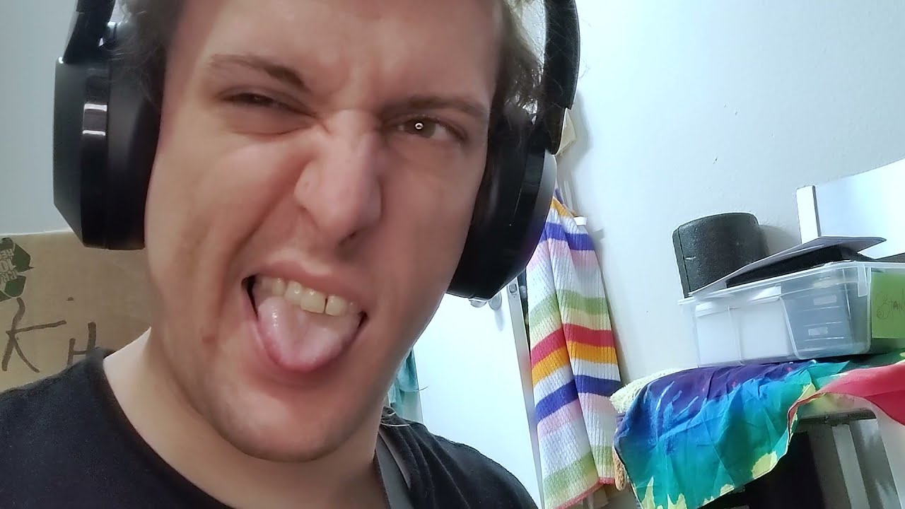 2 FUZZ 1 BOX (DBA Fuzz Wars 1 and 2)