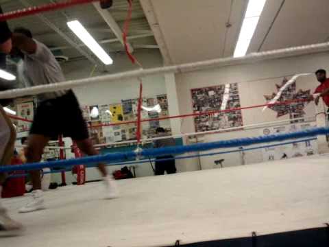Marvin Quinteros Sparring Troy Ross