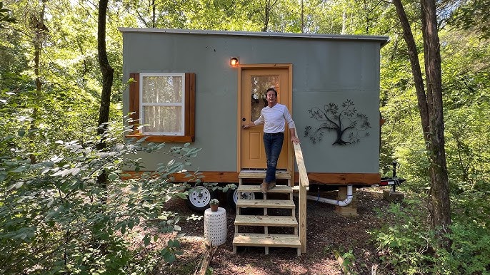 Tiny House for Sale- Only $4k- A MESS- but with potential? 