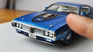 Dodge charger 1971 ERTL authentics 1/18