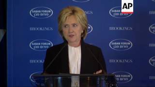 Clinton Refuses to Give Up on Two-State Solution