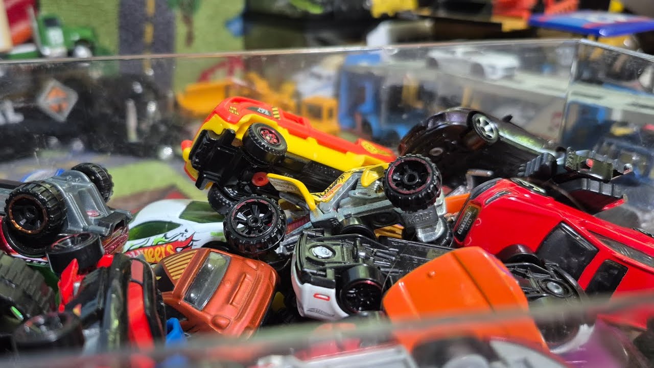 Bulk lot of toy cars