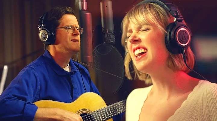 Blue Light // JE Sunde // POMPLAMOOSE