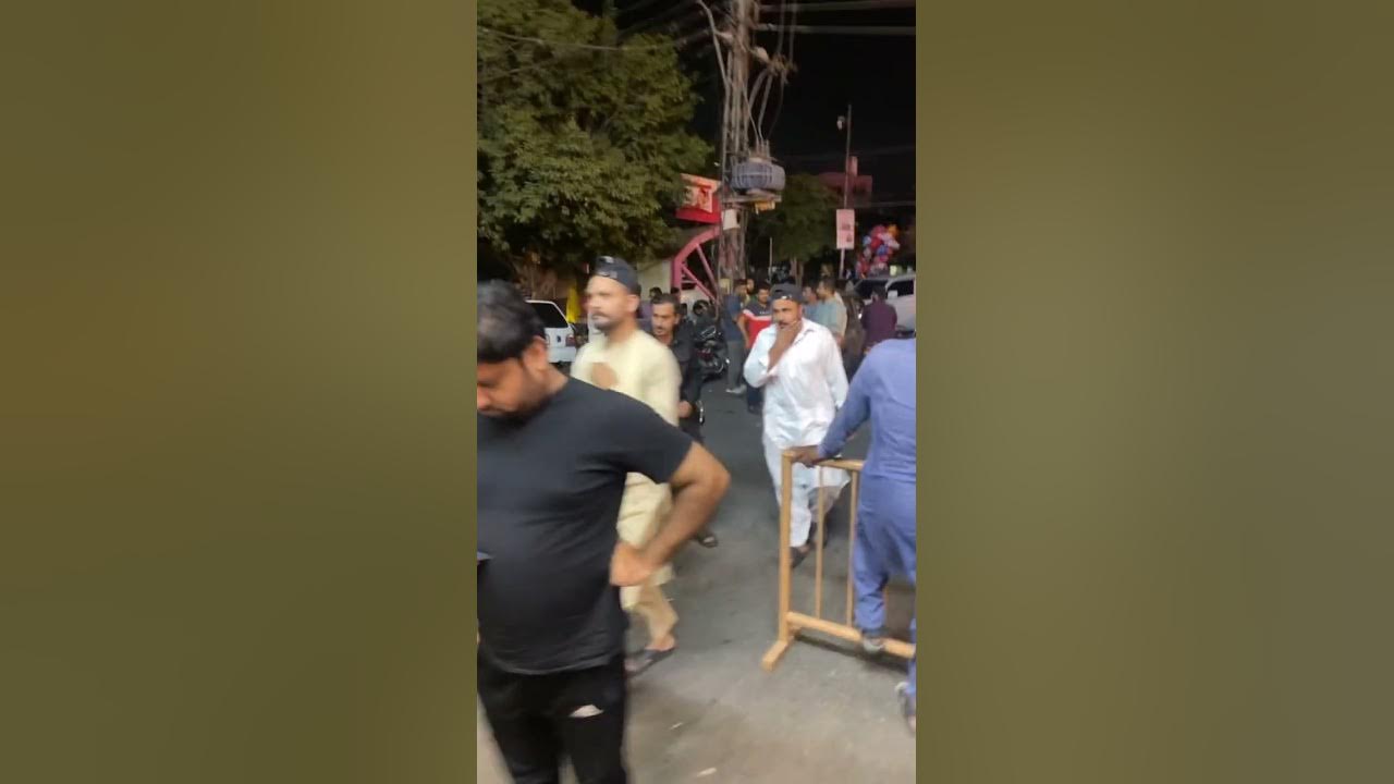 Waffles by Alamgir, best icecream in Lahore YouTube