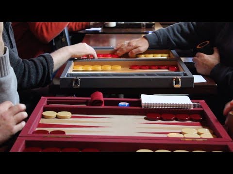 Video: Hvor Lang Backgammon Skiller Seg Fra Kort Backgammon