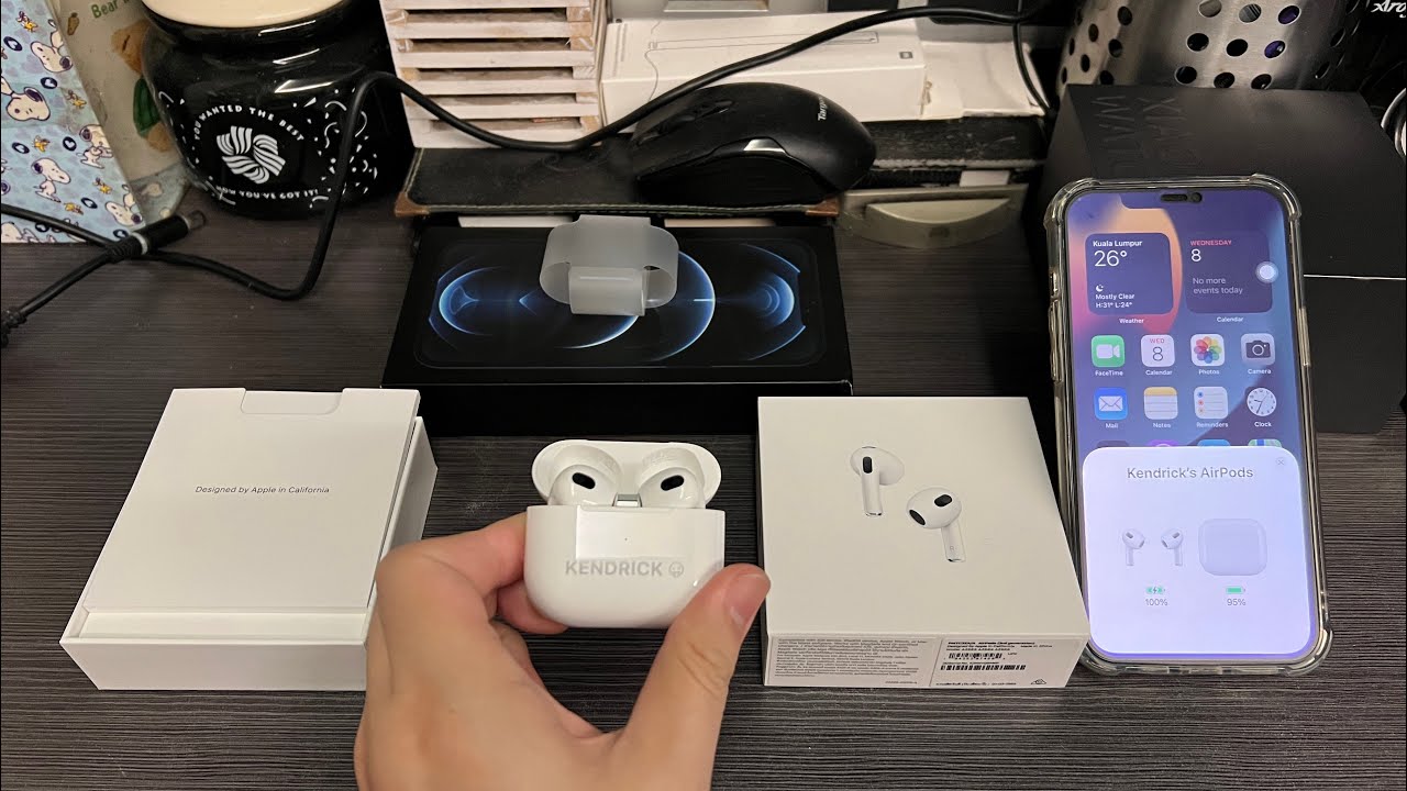 Skulptur At læse glemsom Apple AirPods (3rd Generation) with MagSafe Charging Case Unboxing + First  Setup - YouTube