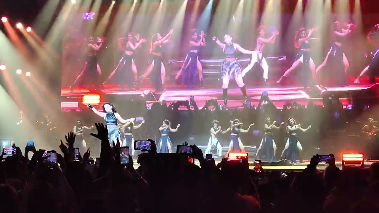 Sunidhi Chauhan delhi concert 