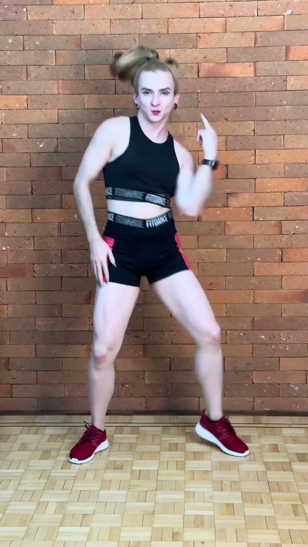 Ela voltou com tudo! ?? @gg.prof foi a Instrutora FitDance destaque do mês de fevereiro ?