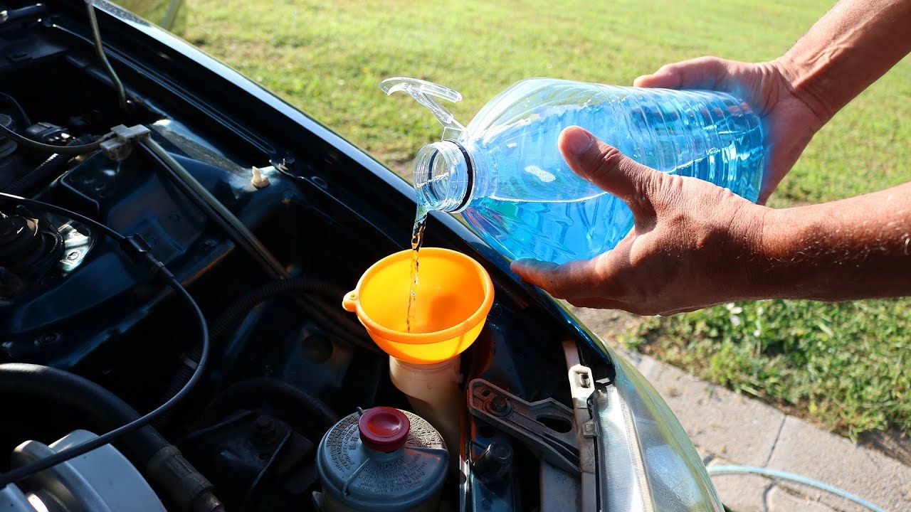 How to Fill Windshield Wiper Fluid