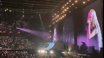 ROSÉ - stay a little longer (Live at Yellow Pieces Gala 2025)