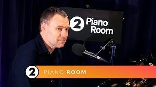 David Gray - This Year&#39;s Love (Radio 2 Piano Room)