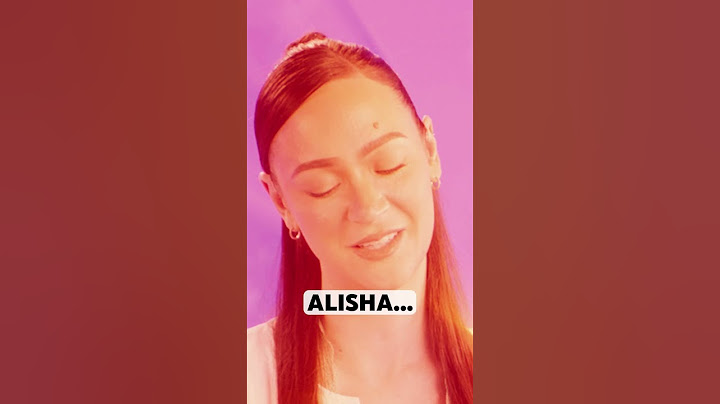 @AlishaMarie visits the ghosts of vlogmas past 👻🎄