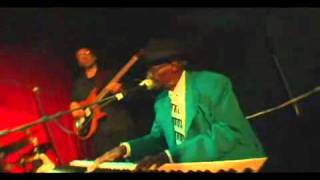 Pinetop Perkins, Harvelle's Santa Monica chords