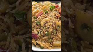 Vegetable Pulao Recipe ♥️ #recipe #food #viral #cooking #youtubeshorts #pulao #dinner
