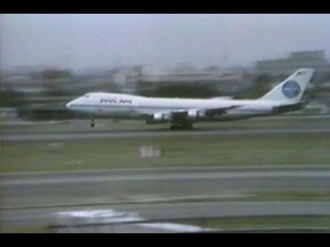 伊丹空港＜展望デッキ＞ B747パンナム着陸 1982年5月15日（05