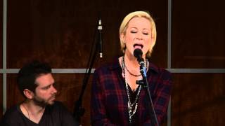 Watch Kellie Pickler Ring For Sale video