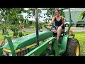 Laura Farms Visits A Coffee Farm In Hawai’i!