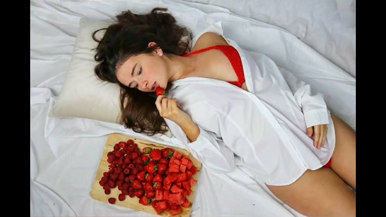 Tamzin Tabers Most Hotest Photos! - YouTube