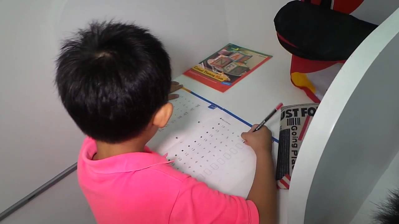 ห้องเรียนคณิตศาสตร์ Eye Level thailand สอนให้เด็กรู้จักคิด