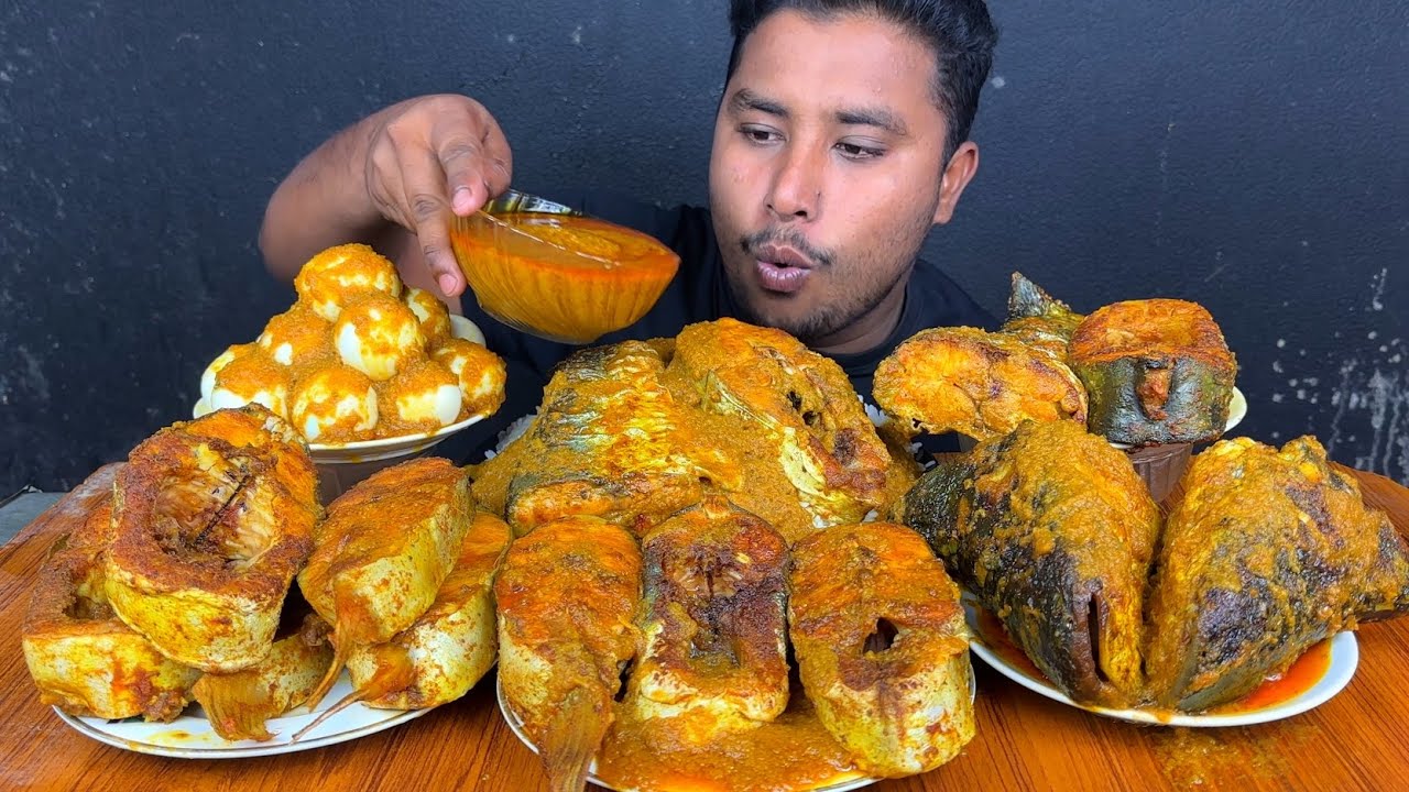 EATING BIG FISH CURRY ,EGGS CURRY ,SPICY GRAVY WITH RICE | FISH CURRY EATING CHALLENGE | ASMR 