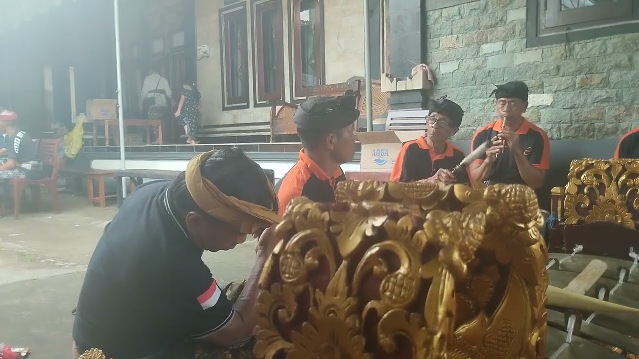 Sekehe angklung saraswati desa panji.