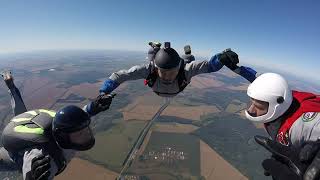 Прыжки космонавтов с выполнением сближения с подвижной «целью»