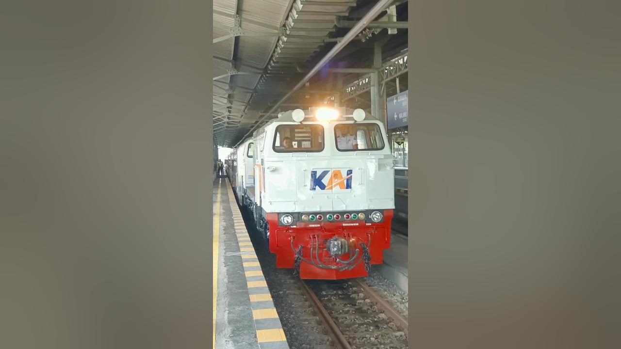 Short Trip Kereta Api Banyubiru & KRDI BIAS Semarang Tawang Solo