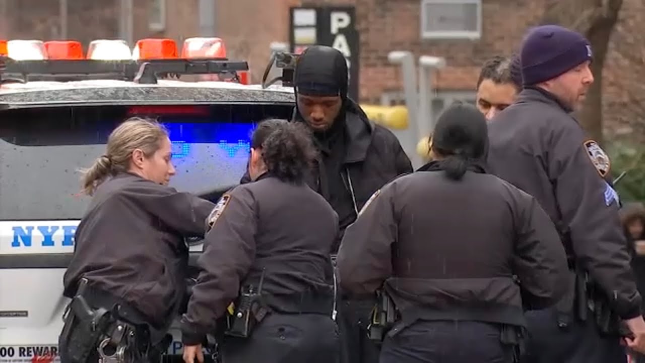 Suspect arrested after teen shot on UWS